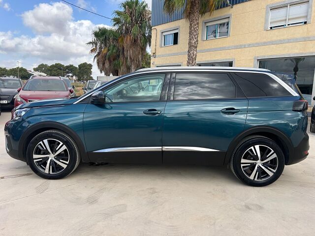 PEUGEOT 5008 ALLURE 1.2 E-THP AUTO SPANISH LHD IN SPAIN 56K 7 SEATS SUPERB 2020